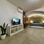 Sikelia *
