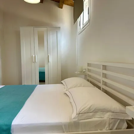 Holiday home Sikelia